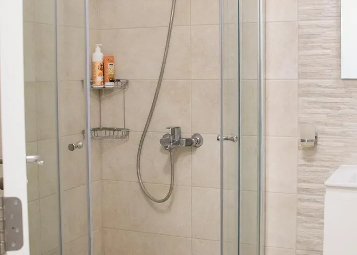 Downтown - Free Parking