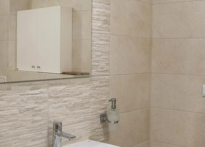 Downтown - Free Parking Apartment Warna