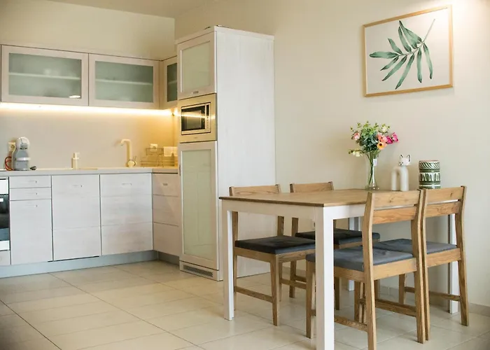 Downтown - Free Parking * Warna