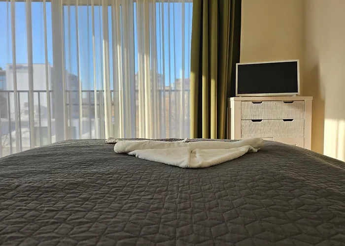 Downтown - Free Parking * Warna